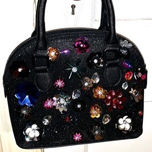 Also 3D beautiful floral purse